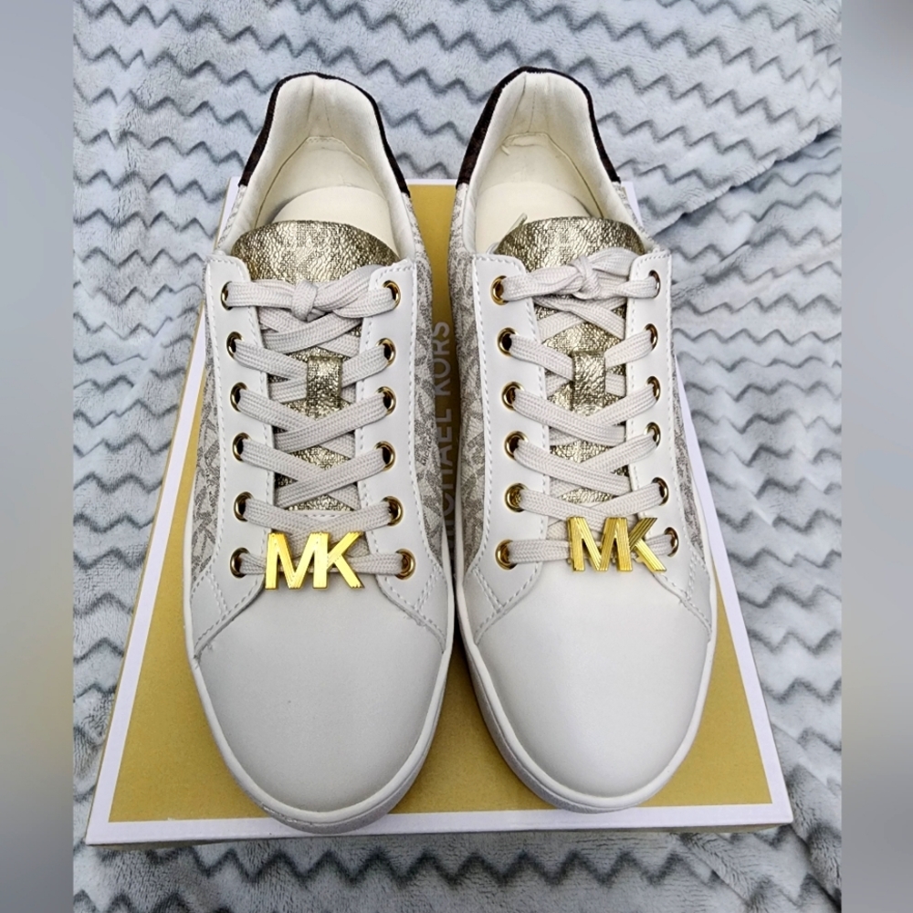 BNIB Michael Kors Poppy Sneakers